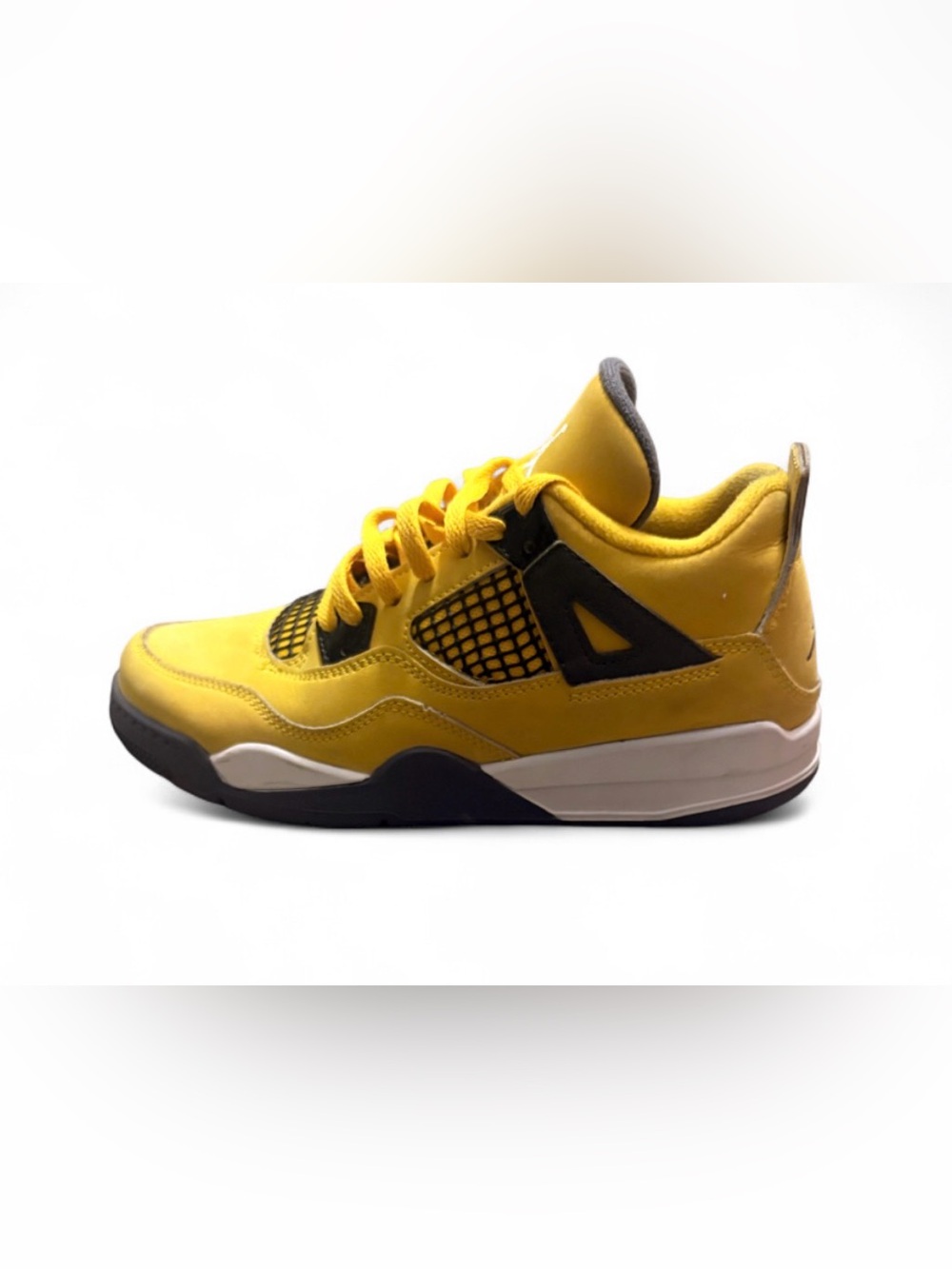 Jordan 4 Retro
Lightning